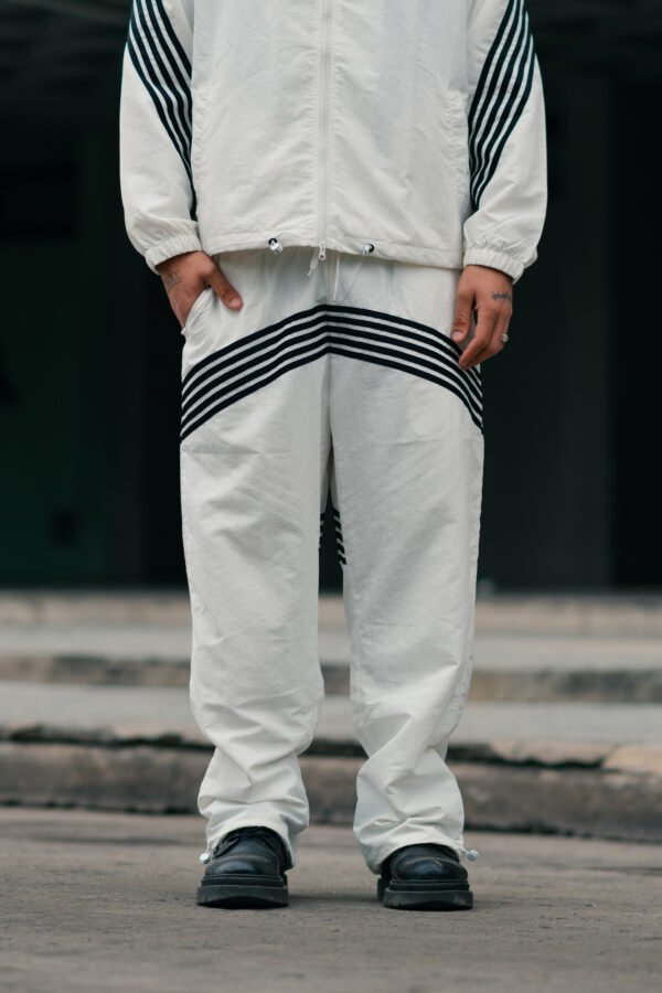 WLI-7-2- TRACK PANTS GANG